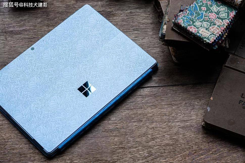 A游戏耳机发布；微软Surface Pro 9发布AG真人游戏平台app资讯｜七